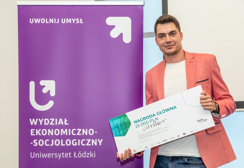 laureat nagrody głównej w III edycji konkursu EkSoc StartUP!